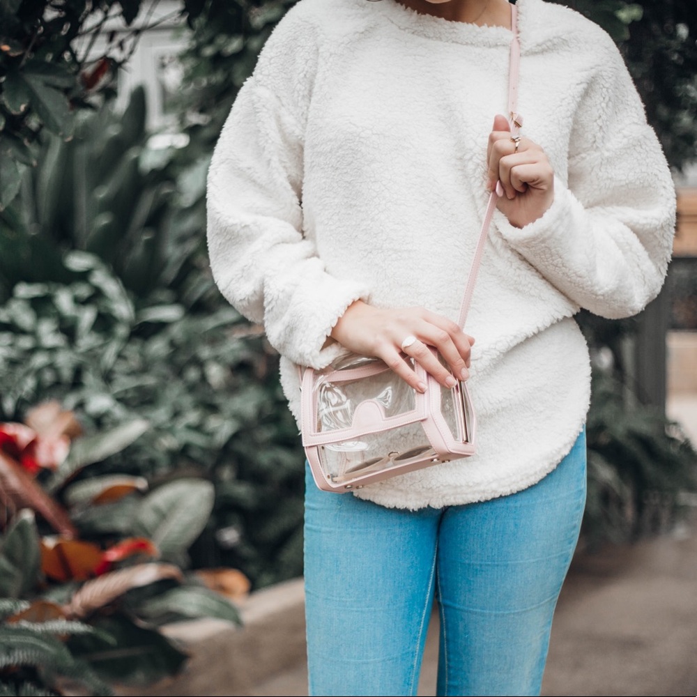 💗🤍 geo crossbody bag 🤍💗 - Picture 5 of 5